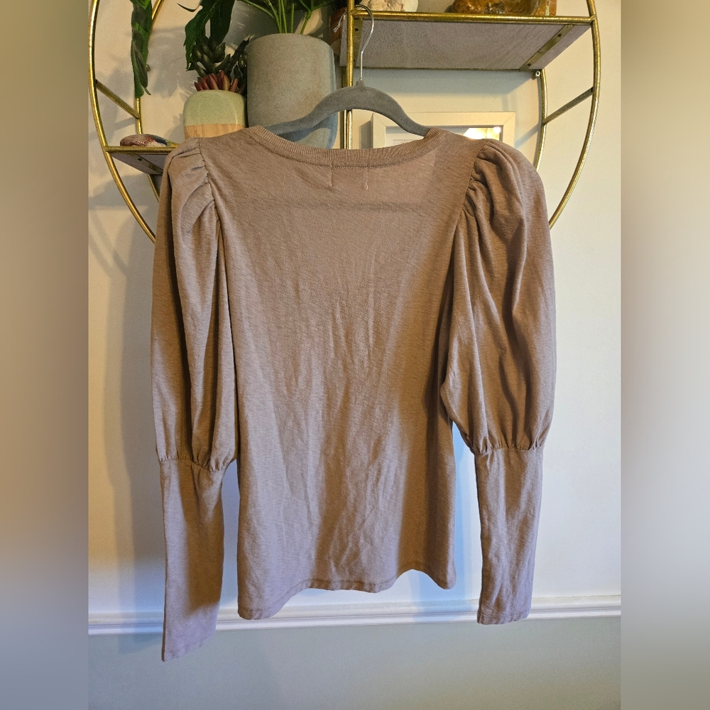 Nation LTD Emilia Drama Sleeve V Neck Shirt - Picture 4 of 6